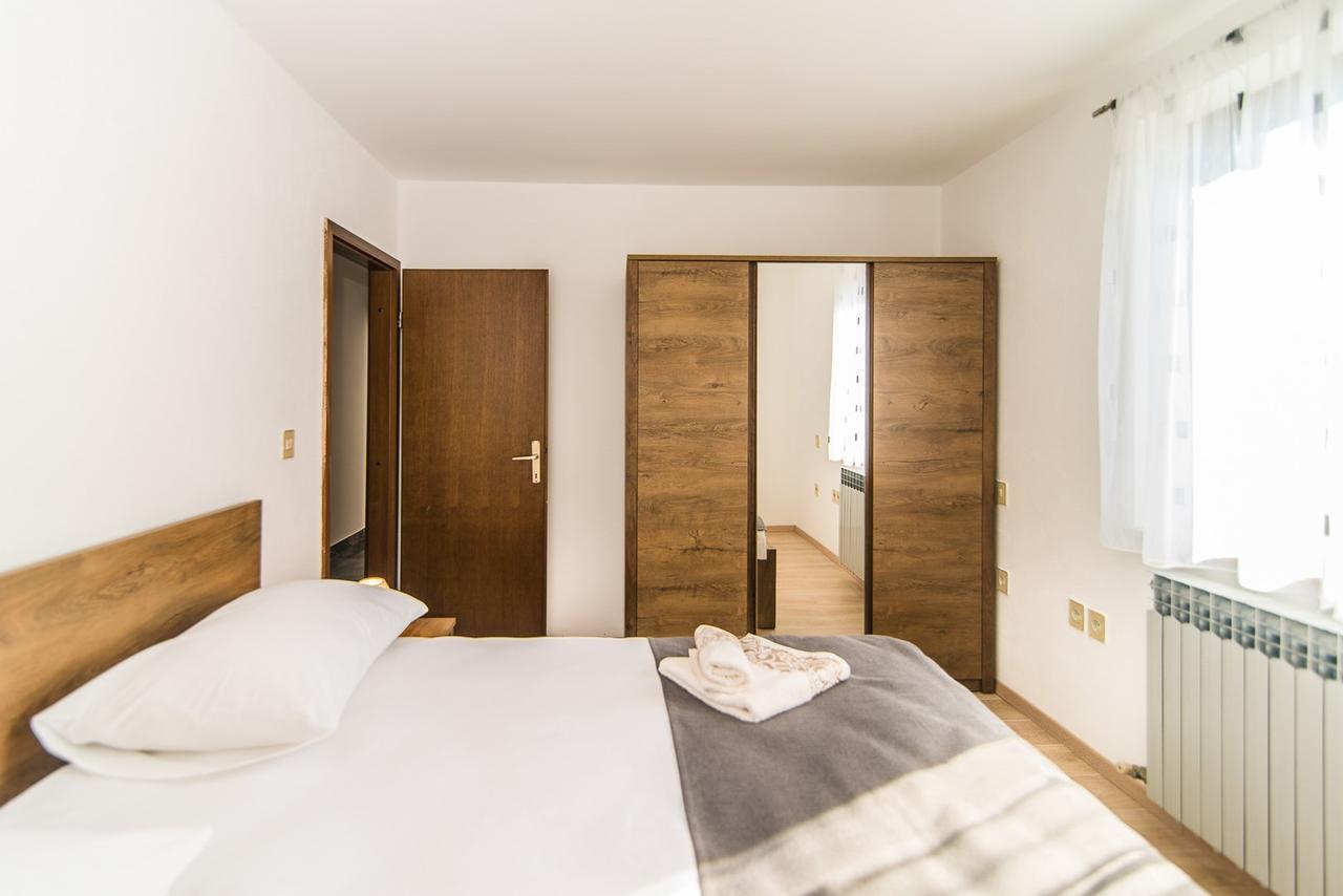 Apartments Dino Пореч Экстерьер фото