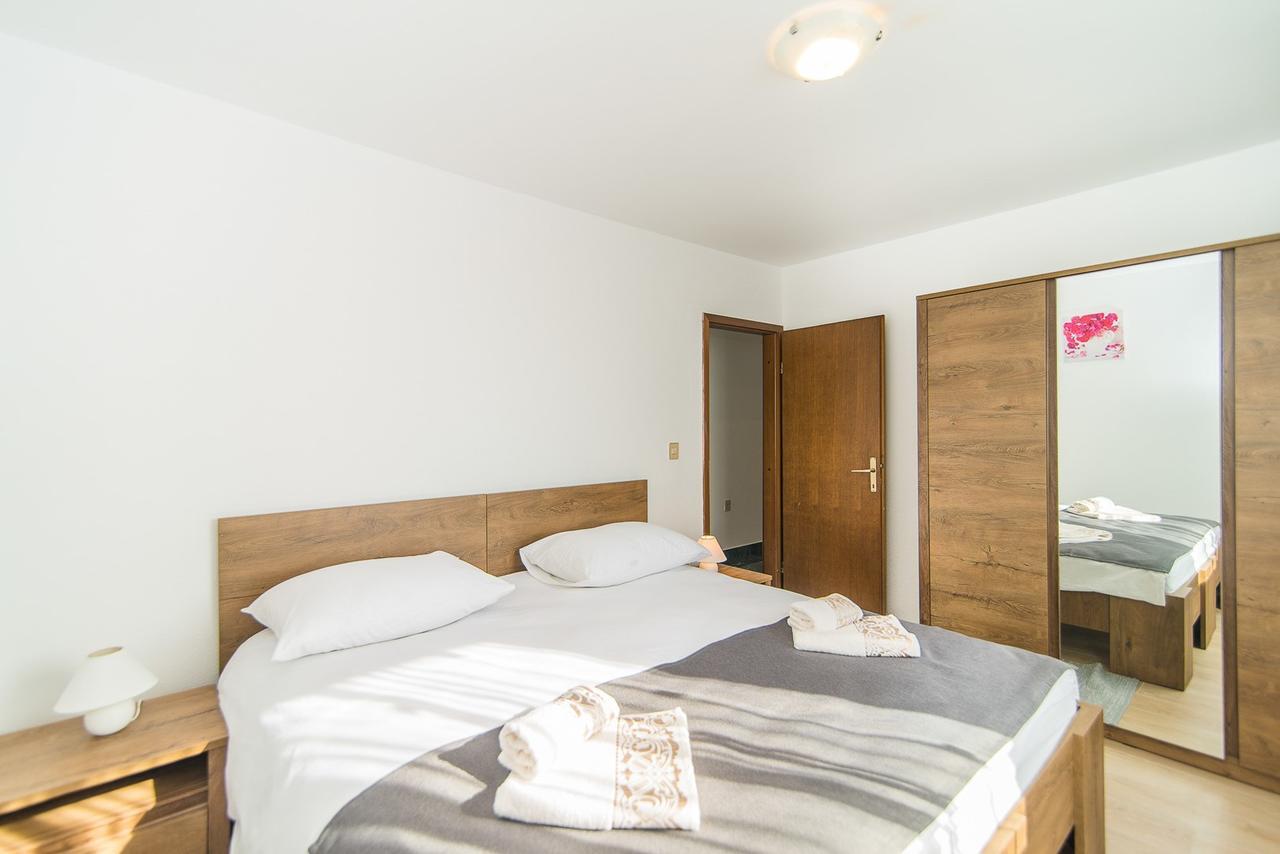 Apartments Dino Пореч Экстерьер фото