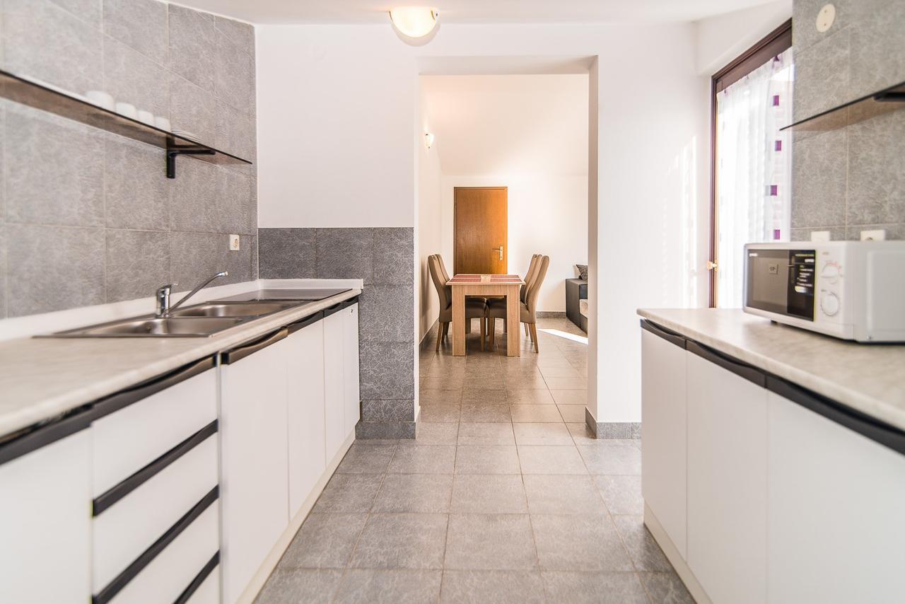 Apartments Dino Пореч Экстерьер фото