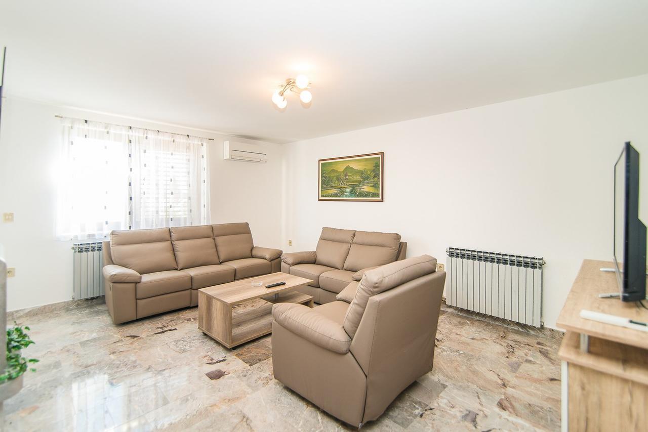 Apartments Dino Пореч Экстерьер фото