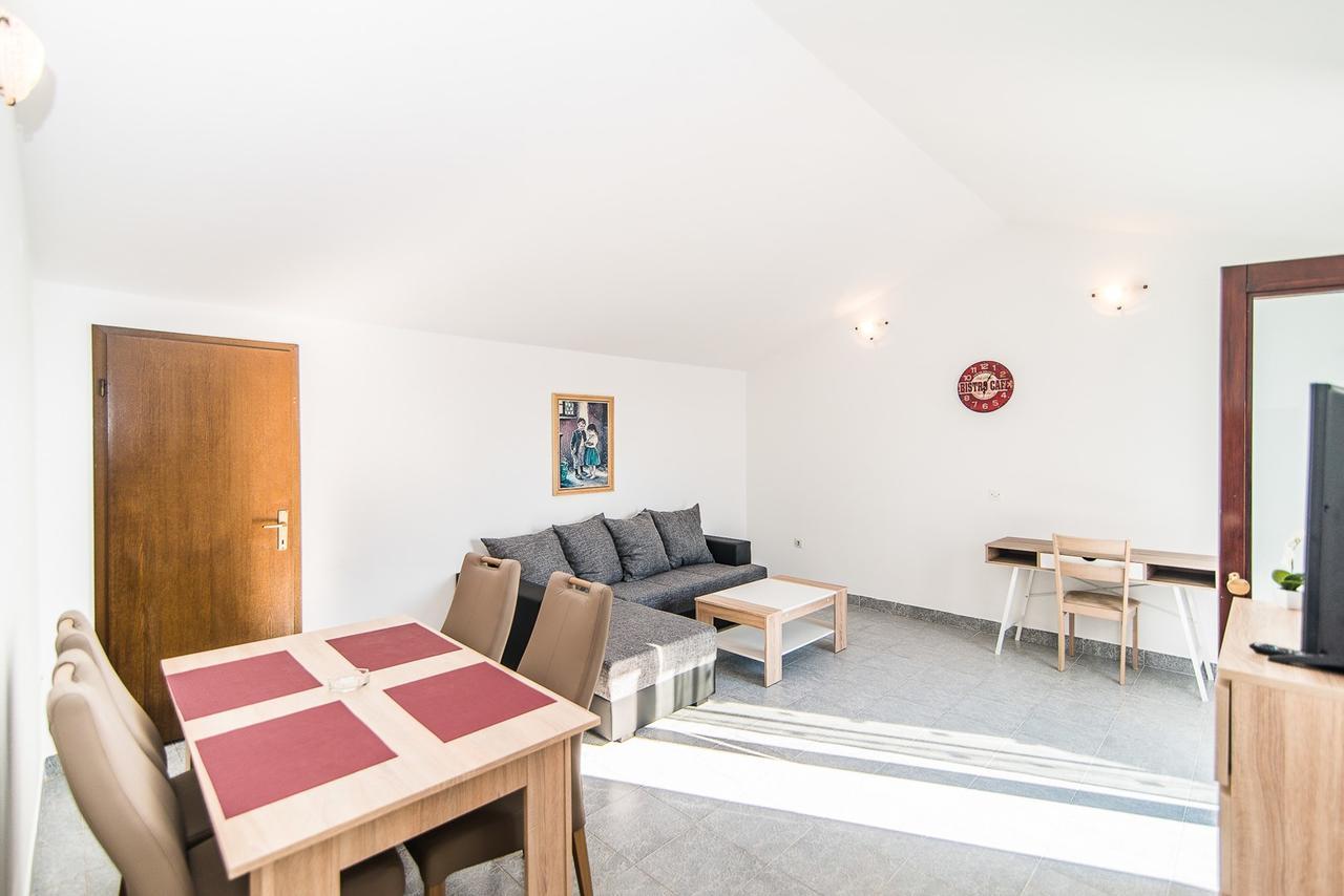 Apartments Dino Пореч Экстерьер фото